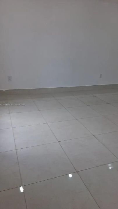For Rent: $3,200 (3 beds, 2 baths, 1170 Square Feet)
