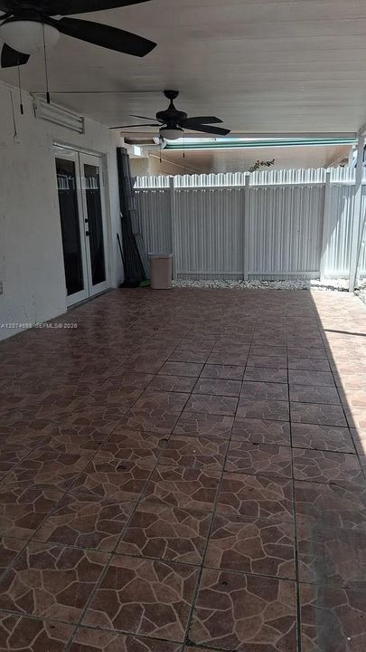 For Rent: $3,200 (3 beds, 2 baths, 1170 Square Feet)