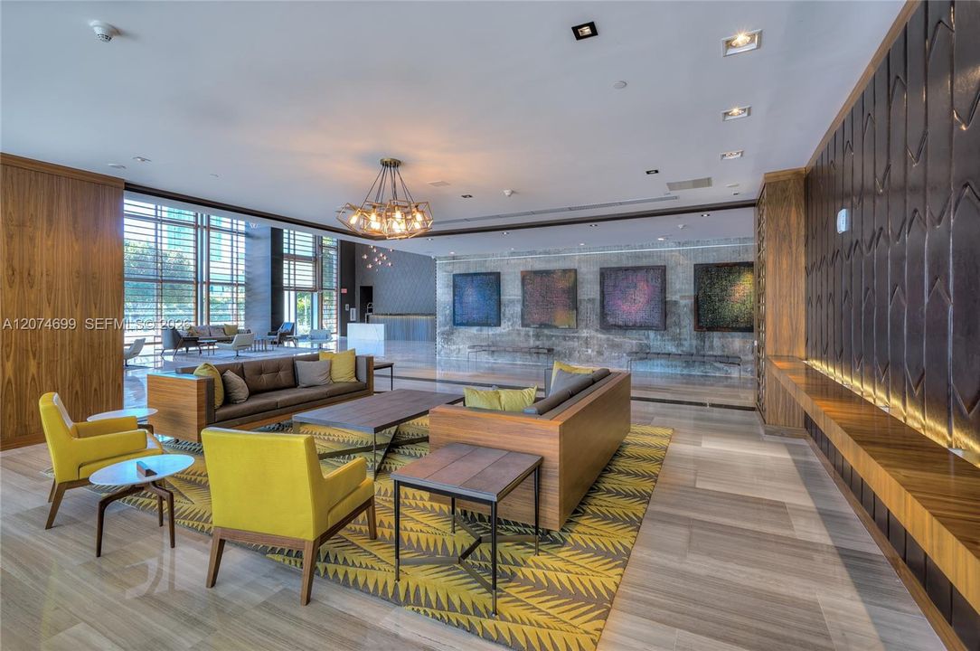 For Rent: $2,950 (1 beds, 1 baths, 697 Square Feet)
