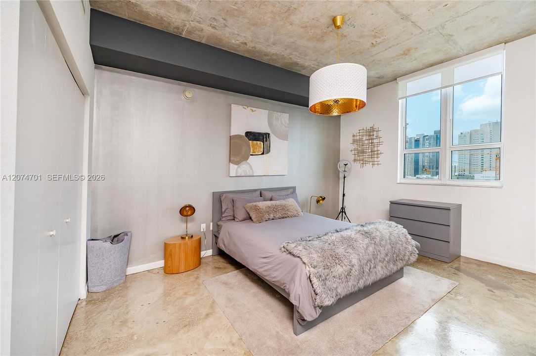 For Rent: $2,650 (1 beds, 1 baths, 685 Square Feet)