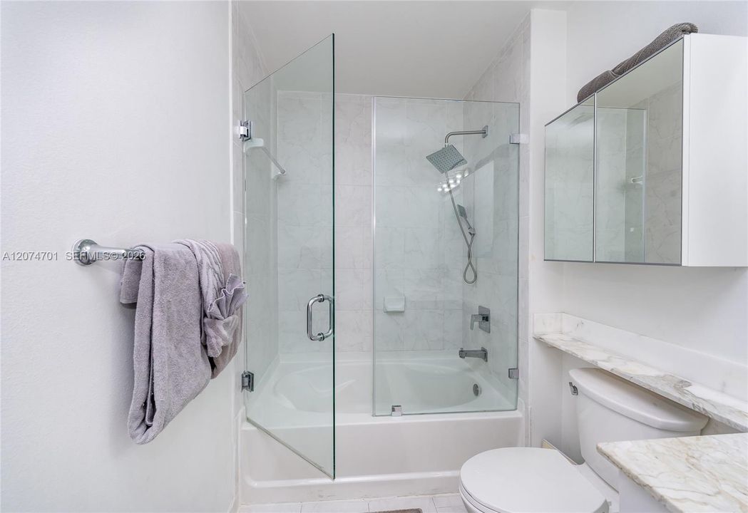 For Rent: $2,650 (1 beds, 1 baths, 685 Square Feet)