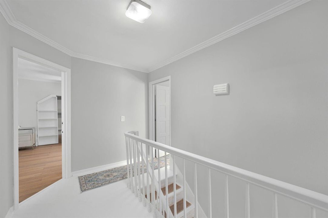 31-web-or-mls-121 Queen Eugenia Ct - 31