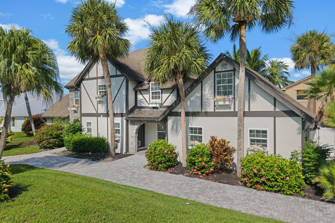 8-web-or-mls-121 Queen Eugenia Ct - 8