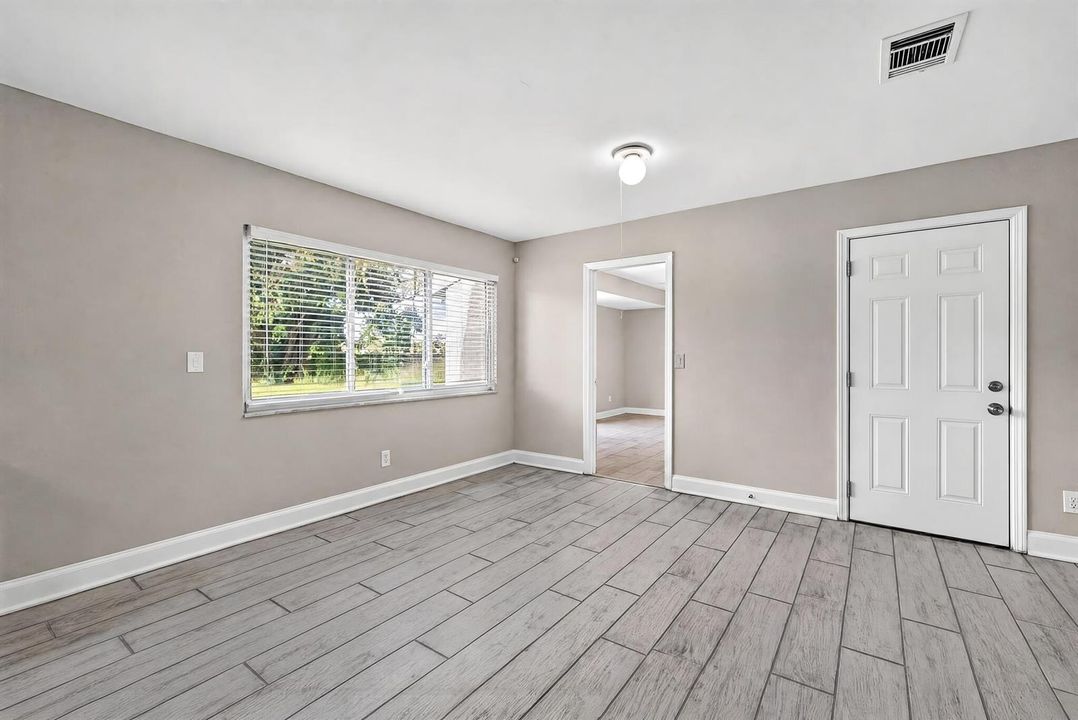 33_230_SW_Cherryhill_Rd-0184