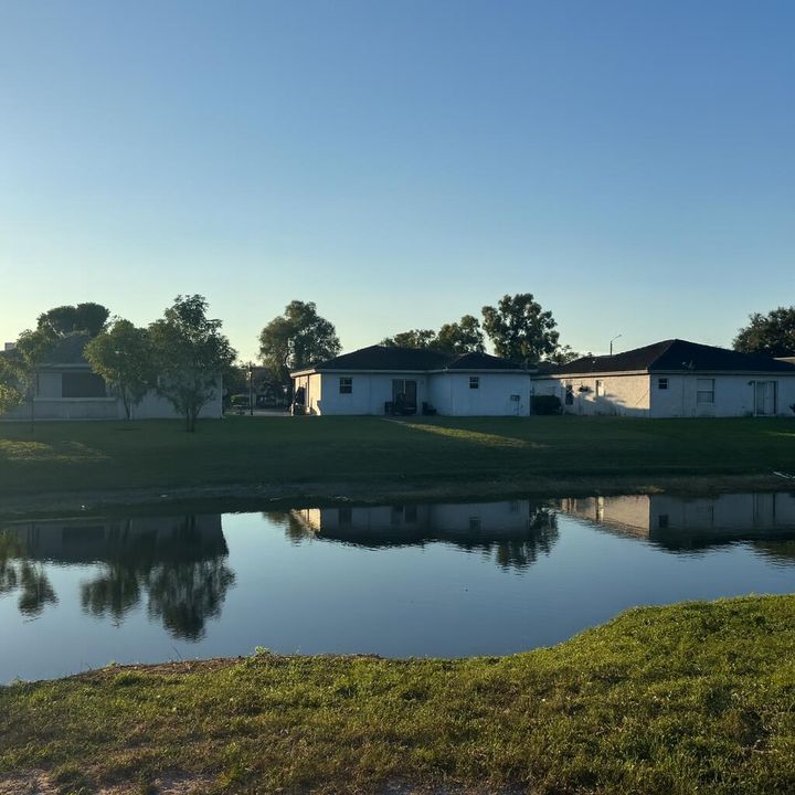 Serene Suburban Canal at Dusk (1)