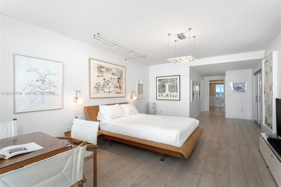 For Sale: $4,650,000 (3 beds, 3 baths, 3005 Square Feet)