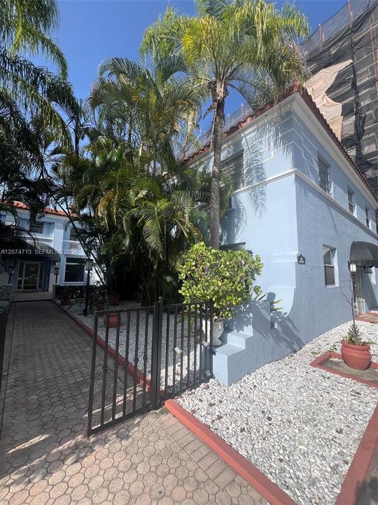 For Rent: $1,699 (1 beds, 1 baths, 470 Square Feet)