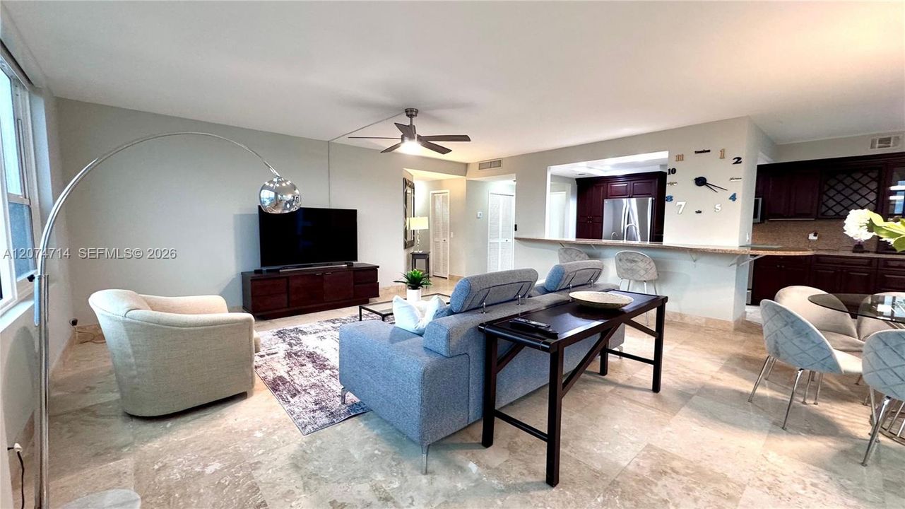 For Rent: $3,999 (2 beds, 2 baths, 1360 Square Feet)