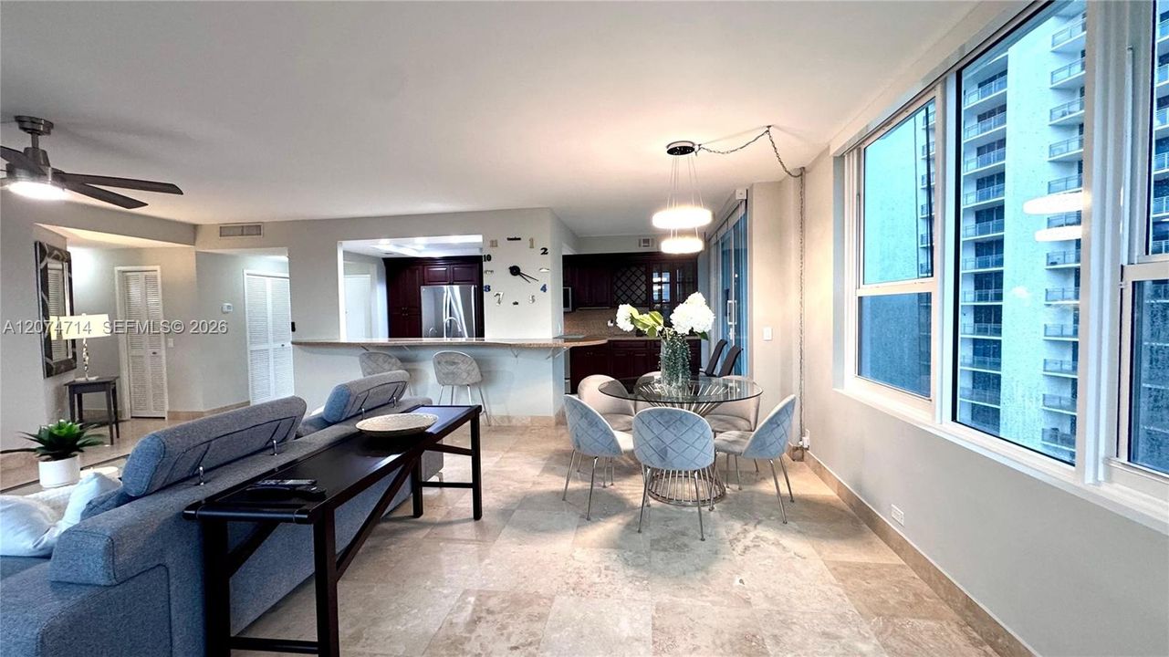 For Rent: $3,999 (2 beds, 2 baths, 1360 Square Feet)