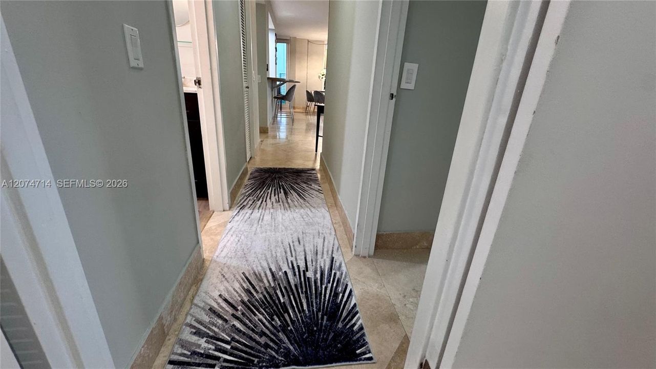 For Rent: $3,999 (2 beds, 2 baths, 1360 Square Feet)