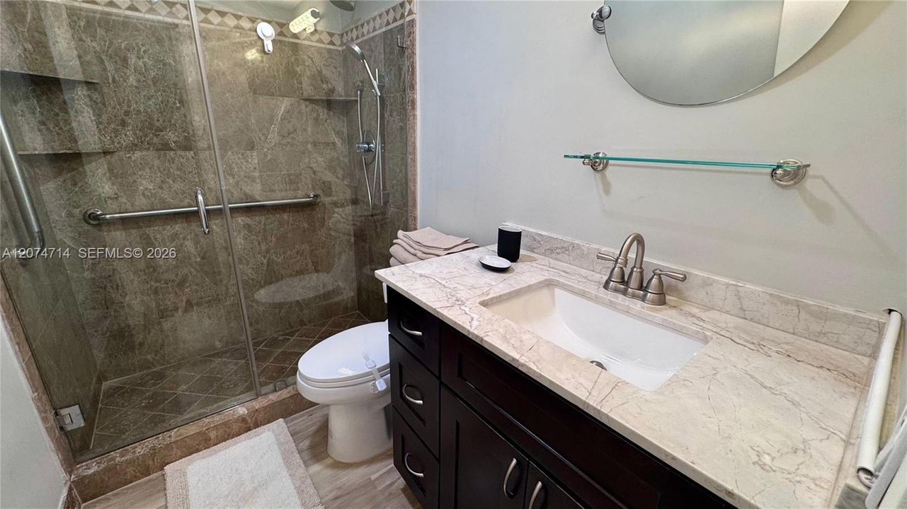 For Rent: $3,999 (2 beds, 2 baths, 1360 Square Feet)