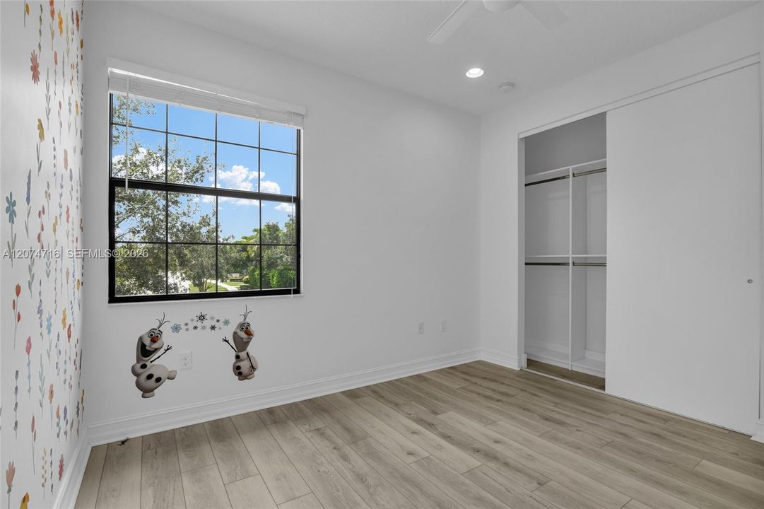 For Rent: $6,290 (4 beds, 3 baths, 2305 Square Feet)