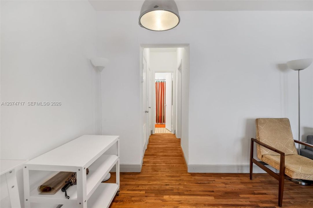 For Rent: $2,100 (1 beds, 1 baths, 500 Square Feet)