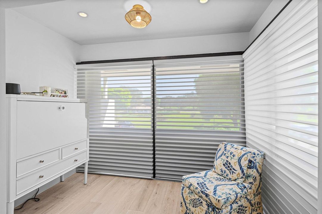 Breakfast Nook or Office