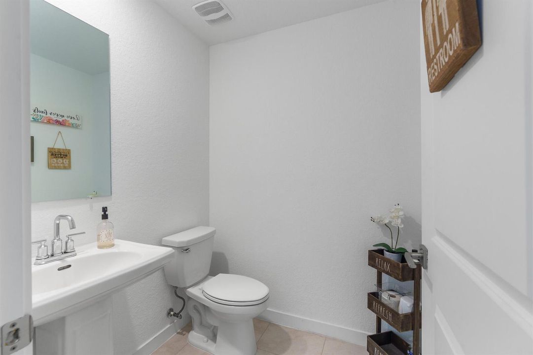 1/2 bath