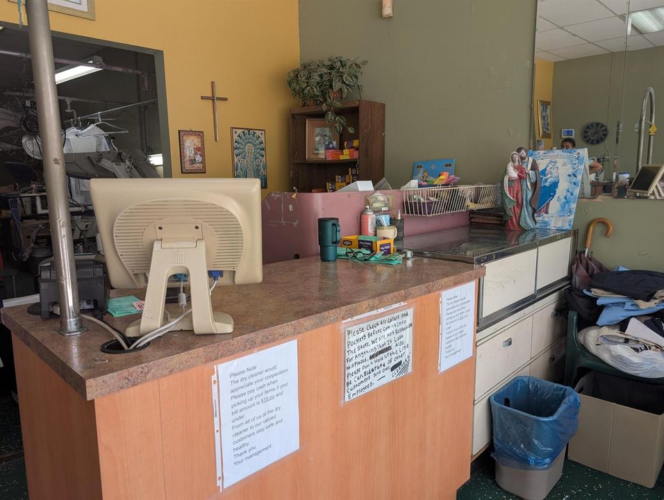 1000015857
