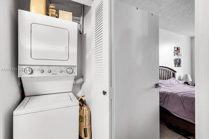 For Rent: $2,150 (1 beds, 1 baths, 600 Square Feet)