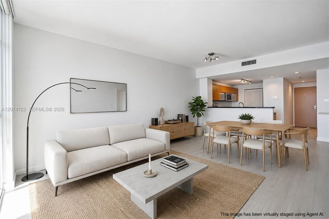 For Sale: $389,000 (1 beds, 1 baths, 802 Square Feet)