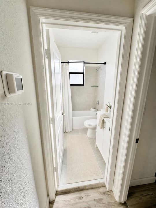 В аренду: $2,500 (3 спален, 2 ванн, 1423 Квадратных фут)