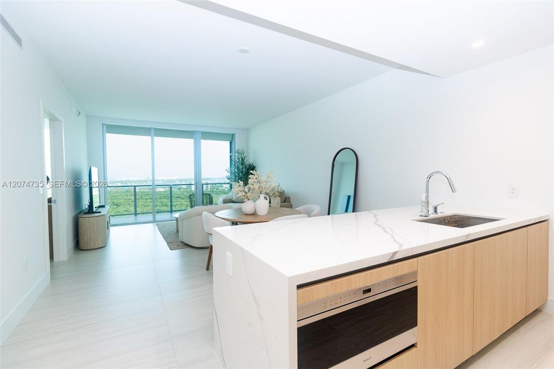 For Sale: $1,550,000 (1 beds, 2 baths, 1081 Square Feet)