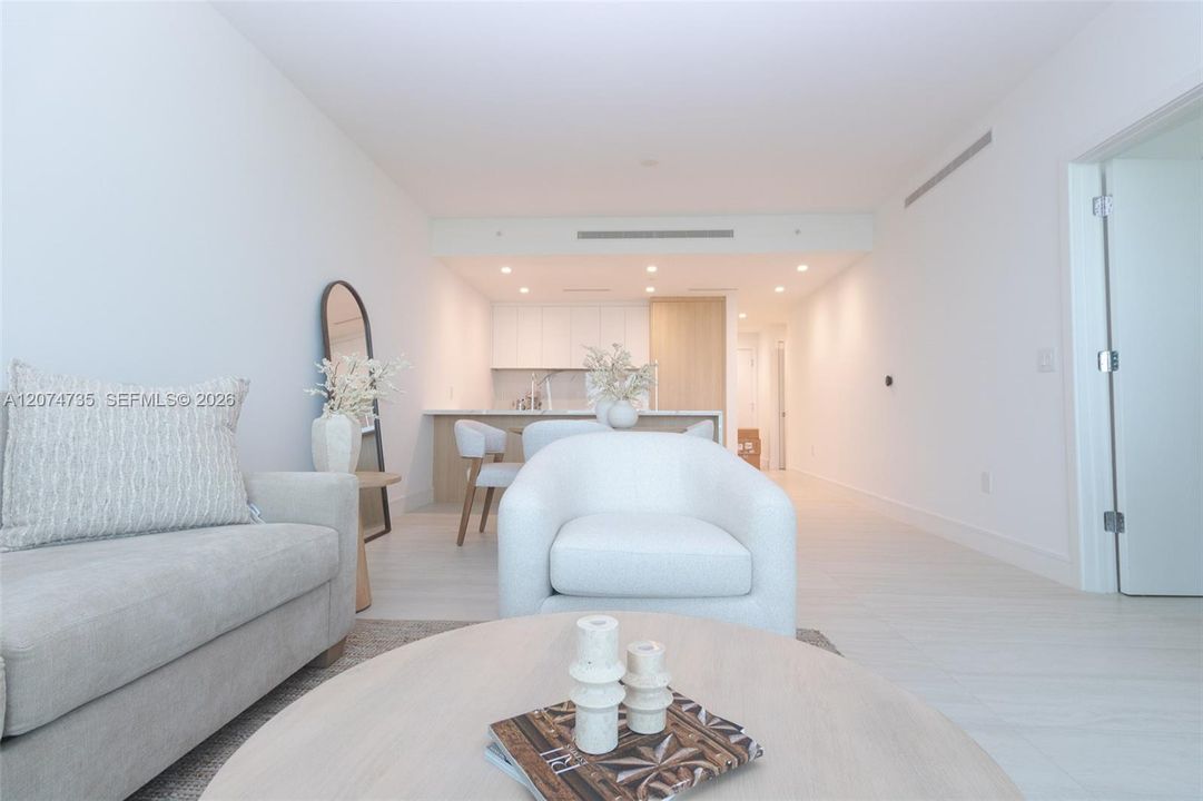 For Sale: $1,550,000 (1 beds, 2 baths, 1081 Square Feet)