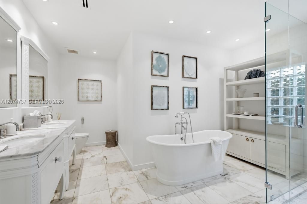 For Sale: $9,990,000 (4 beds, 4 baths, 3468 Square Feet)