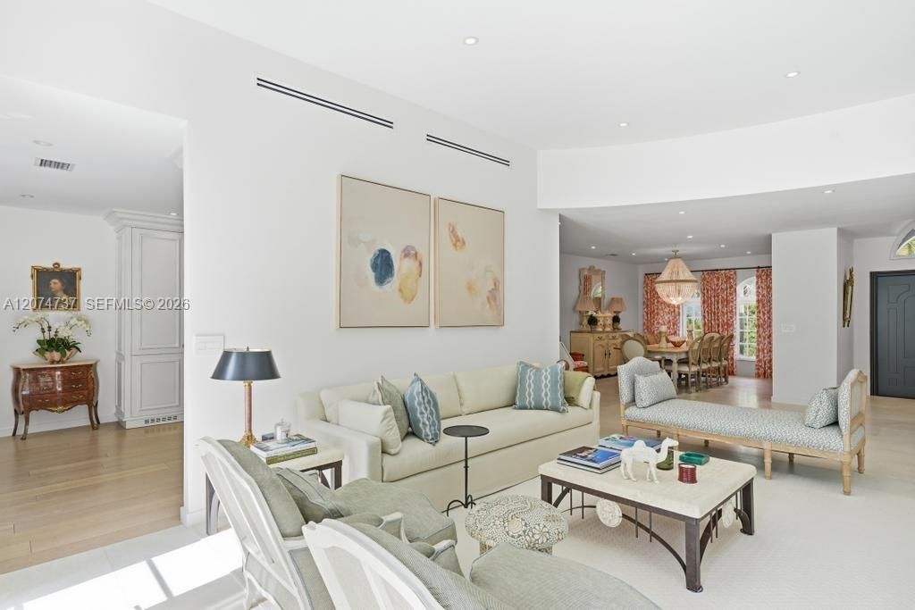 For Sale: $9,990,000 (4 beds, 4 baths, 3468 Square Feet)