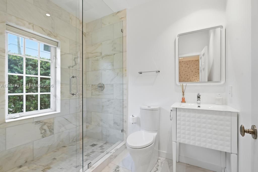 For Sale: $9,990,000 (4 beds, 4 baths, 3468 Square Feet)