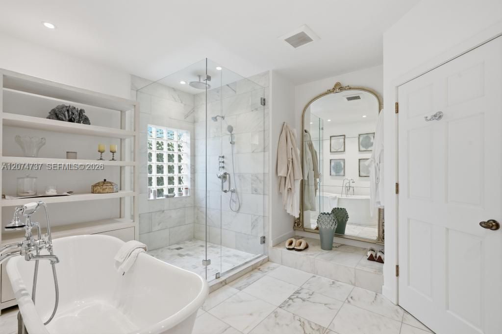 For Sale: $9,990,000 (4 beds, 4 baths, 3468 Square Feet)