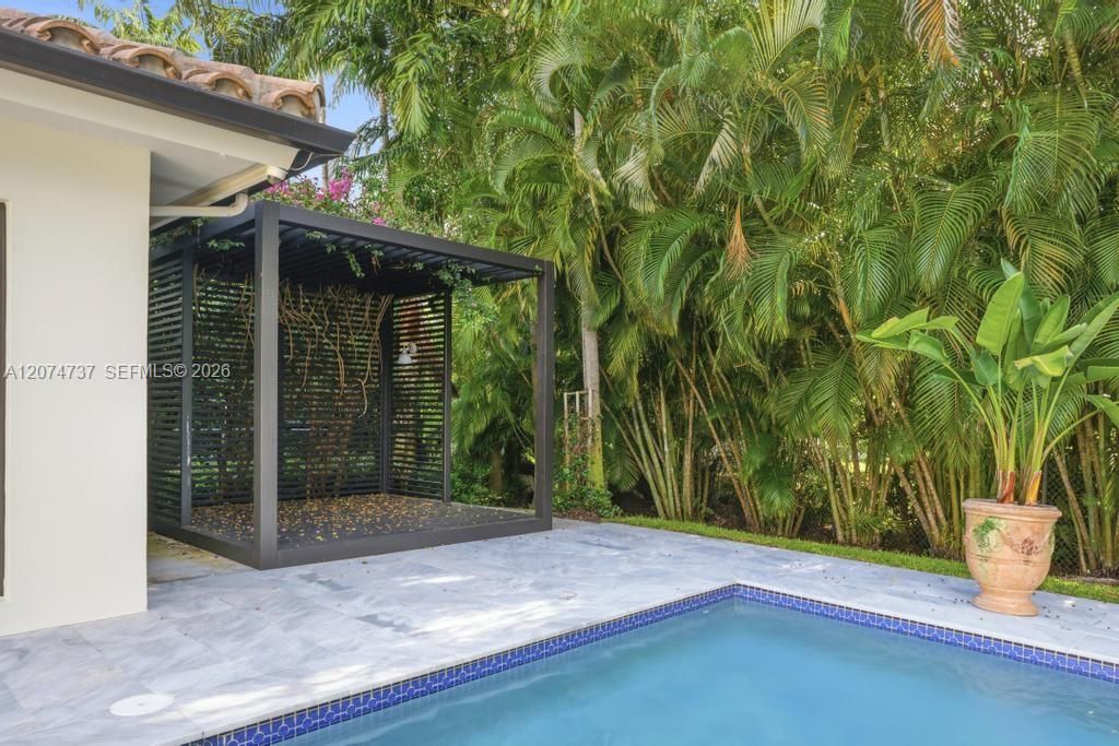 For Sale: $9,990,000 (4 beds, 4 baths, 3468 Square Feet)