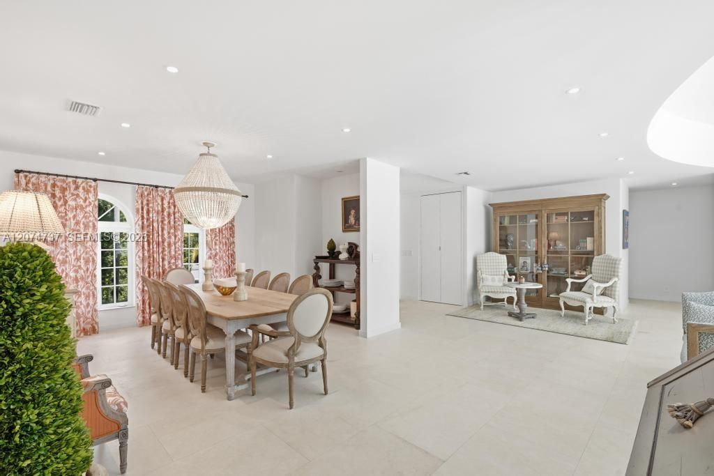 For Sale: $9,990,000 (4 beds, 4 baths, 3468 Square Feet)