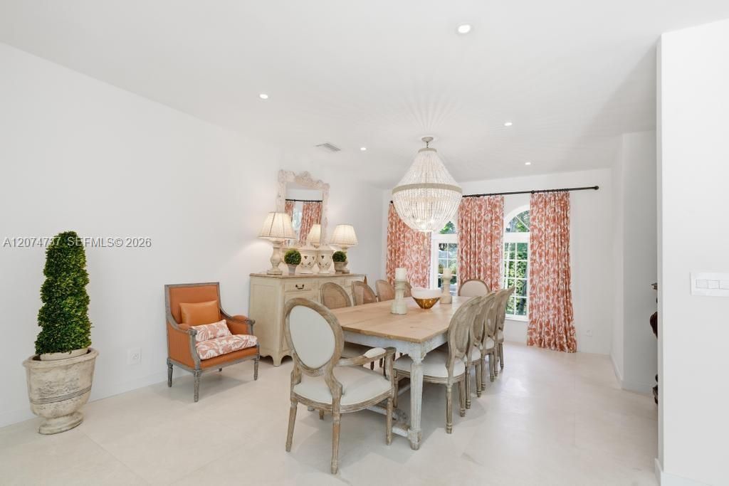 For Sale: $9,990,000 (4 beds, 4 baths, 3468 Square Feet)