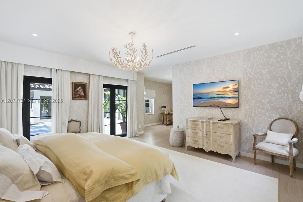 For Sale: $9,990,000 (4 beds, 4 baths, 3468 Square Feet)