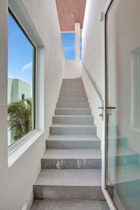 Stairway to Roof
