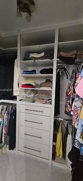 En Venta: $630,000 (3 camas, 2 baños, 1788 Pies cuadrados)