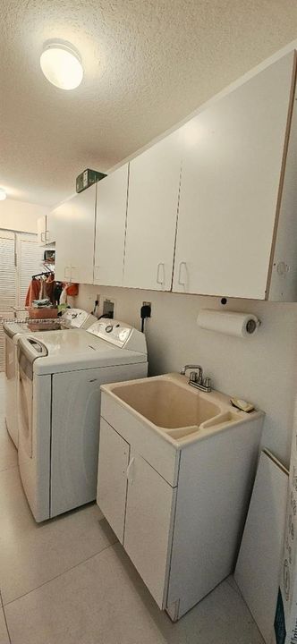 En Venta: $630,000 (3 camas, 2 baños, 1788 Pies cuadrados)
