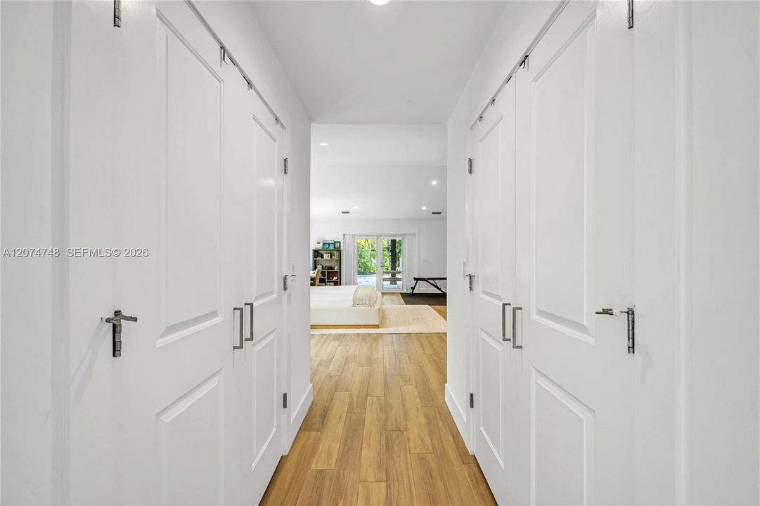 For Sale: $2,699,000 (5 beds, 3 baths, 3614 Square Feet)