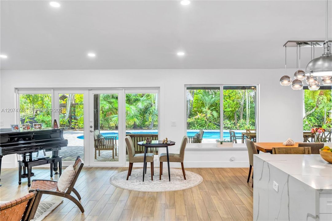For Sale: $2,699,000 (5 beds, 3 baths, 3614 Square Feet)