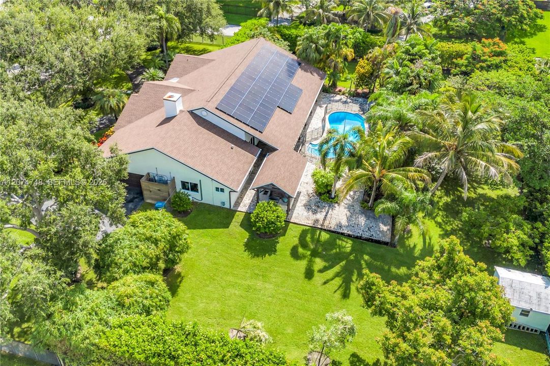 For Sale: $2,699,000 (5 beds, 3 baths, 3614 Square Feet)