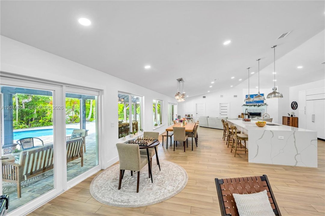 For Sale: $2,699,000 (5 beds, 3 baths, 3614 Square Feet)