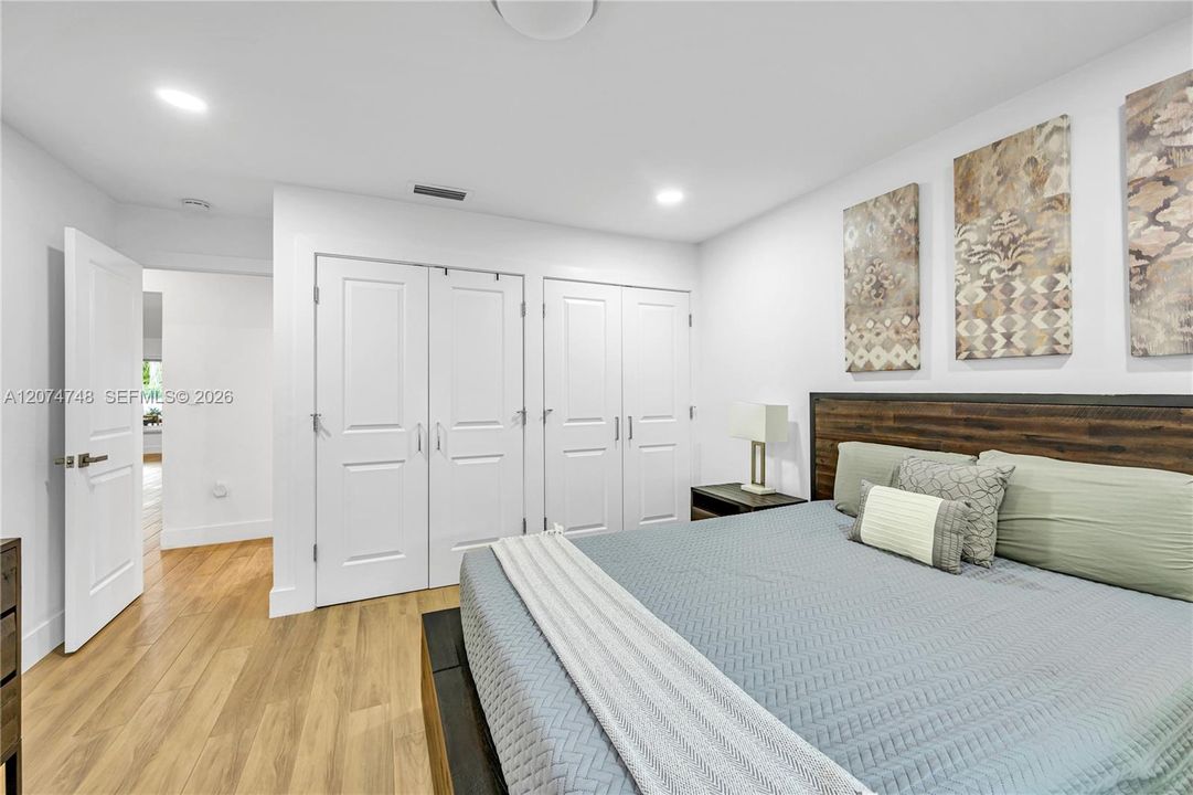 For Sale: $2,699,000 (5 beds, 3 baths, 3614 Square Feet)
