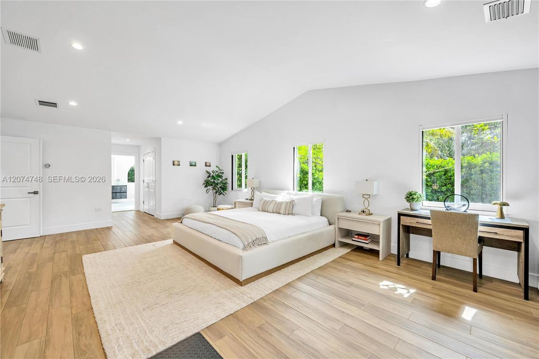 For Sale: $2,699,000 (5 beds, 3 baths, 3614 Square Feet)