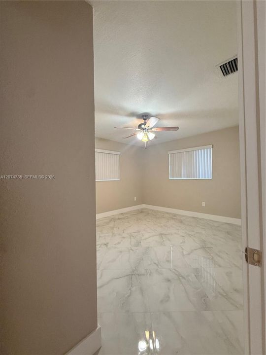 For Rent: $2,600 (2 beds, 1 baths, 1508 Square Feet)