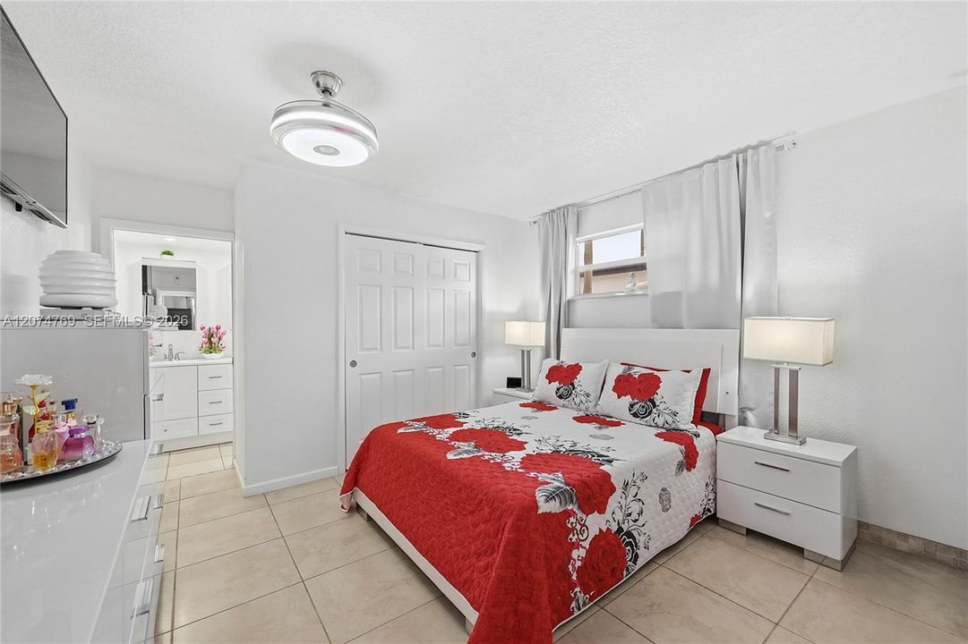 En Venta: $524,900 (3 camas, 2 baños, 1537 Pies cuadrados)