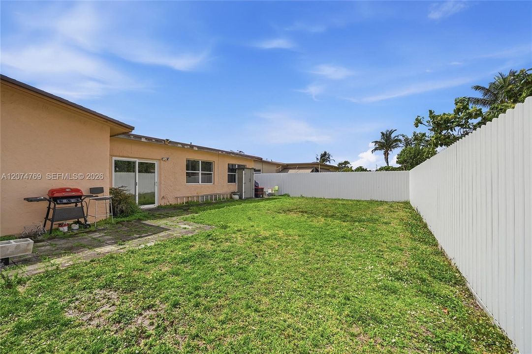 En Venta: $524,900 (3 camas, 2 baños, 1537 Pies cuadrados)