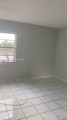 For Sale: $249,500 (2 beds, 1 baths, 777 Square Feet)