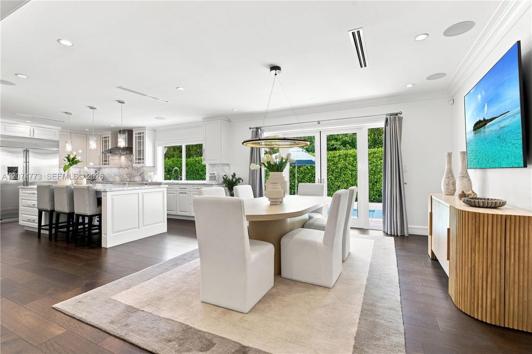 En Venta: $3,495,000 (3 camas, 3 baños, 2337 Pies cuadrados)