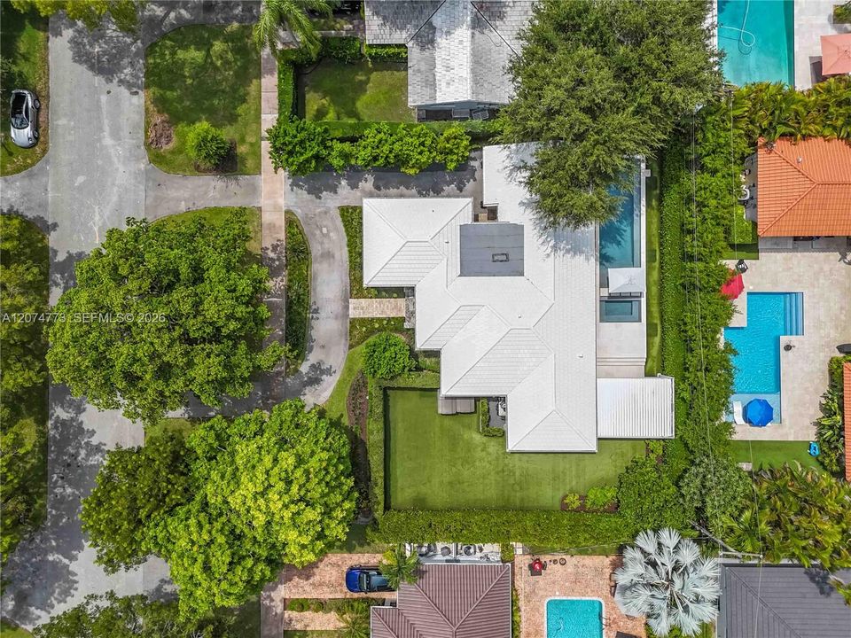En Venta: $3,495,000 (3 camas, 3 baños, 2337 Pies cuadrados)