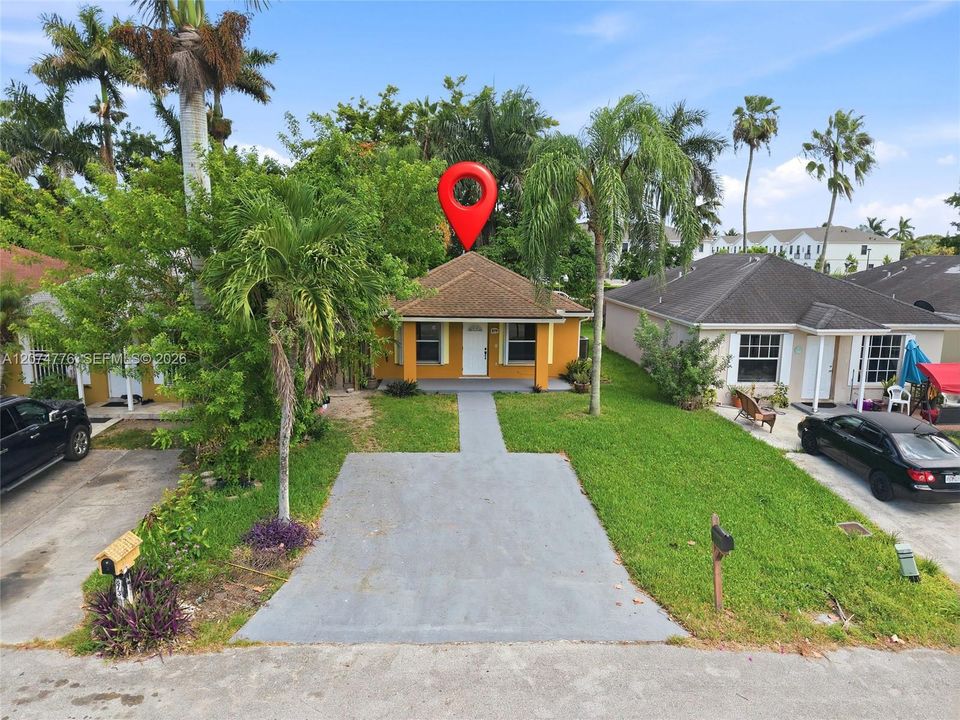 For Rent: $2,150 (3 beds, 2 baths, 1050 Square Feet)