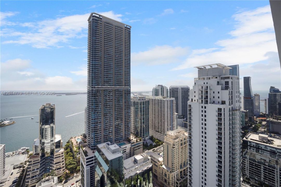 For Sale: $1,890,000 (3 beds, 3 baths, 1753 Square Feet)